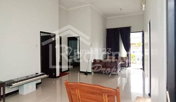 Rumah di Graha Estetika , Banyumanik Semarang Si 4735 7