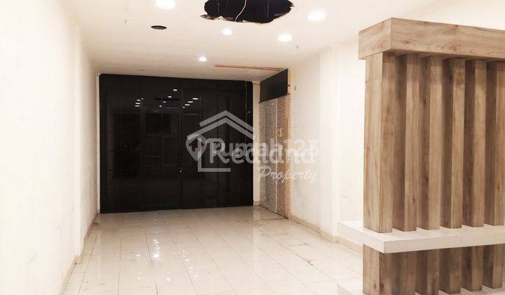 Ruang Usaha di Mh Thamrin , Semarang Si 4948  5