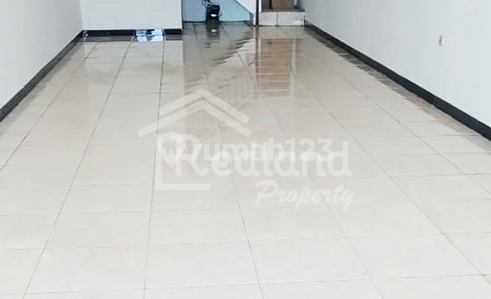 Ruko di Barito , Semarang Si Me 5563  2