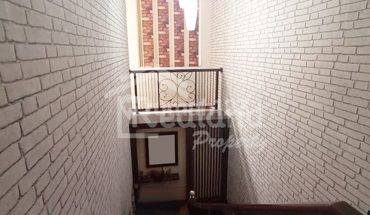 Rumah di Puri Anjasmoro, Semarang Si 5574  2