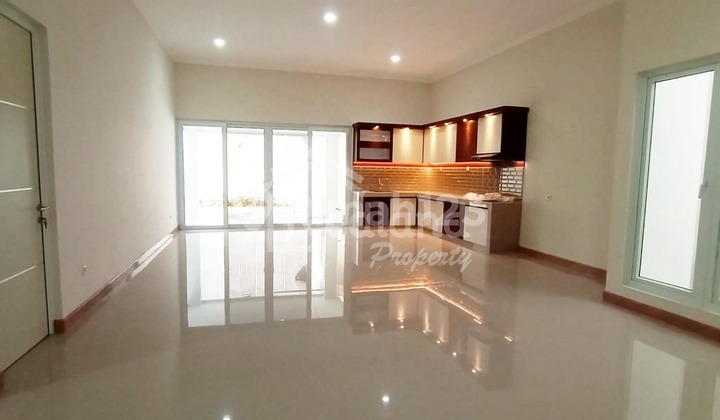New House, Good Strategic, Central City Semarang Si 5857 New House, Good Strategic, Central City Semarang Si 5857