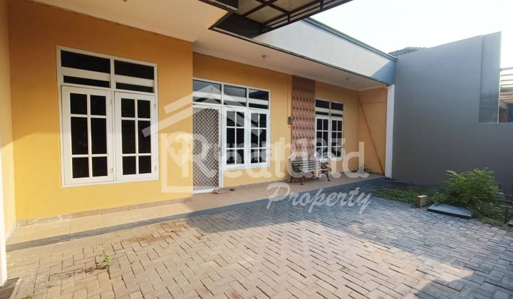 Rumah di Puri Anjasmoro , Semarang ( Si 7927 ) 1