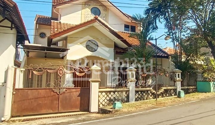 Rumah di daerah Gajahmungkur , Semarang ( Si 8197 )