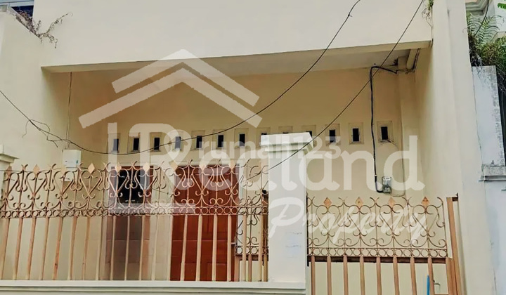 House in the Central Semarang area (Si 7863S) 1