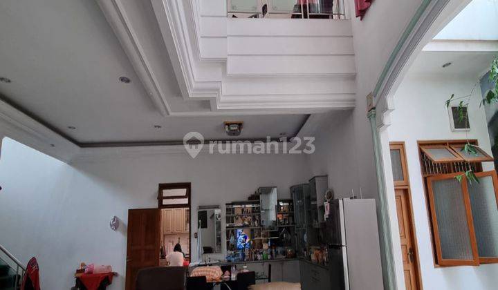 Rumah 2 Lantai Taman Harapan Indah Jelambar Semi Furnished Bagus Shm - Sertifikat Hak Milik 2