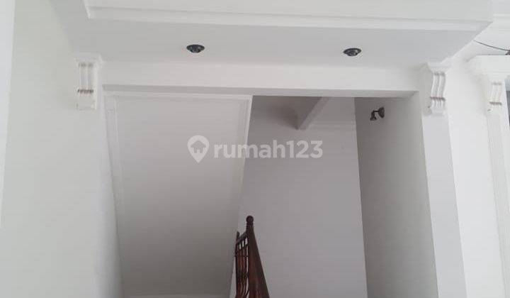 Jual rumah 3 lantai perbun  Semi Furnished Bagus 2