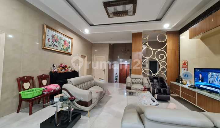 For Sale: Nice 2.5-Story House in Layar Permai BGM