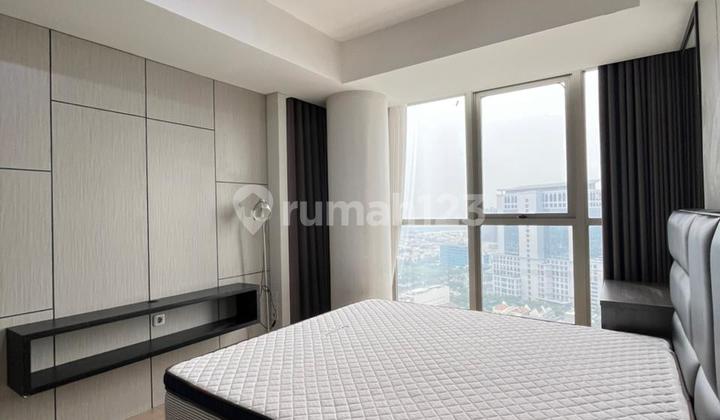 Gold Coast 2 bedroom furnished ready to live in