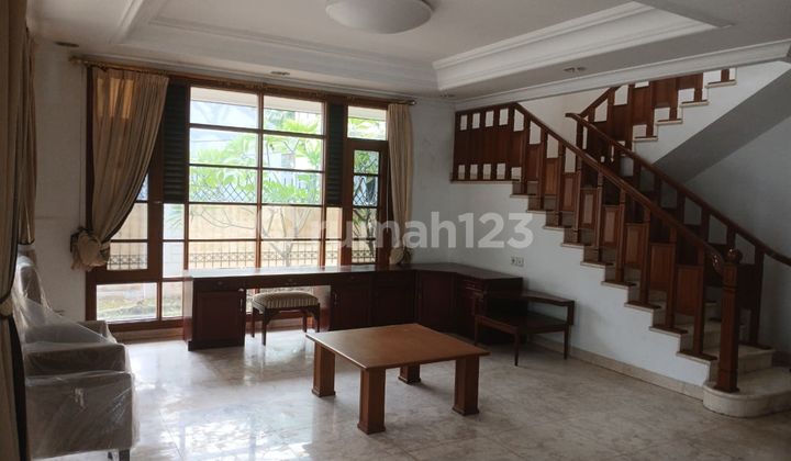 Rumah Hoek Taman Kedoya Baru 327m² – Strategis, Bebas Banjir, Siap Huni 2