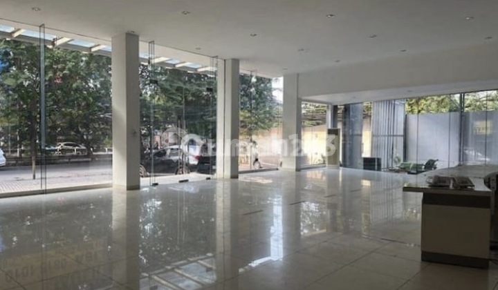 Building Plus Former Workshop in Sunter Building Plus Former Workshop in Sunter