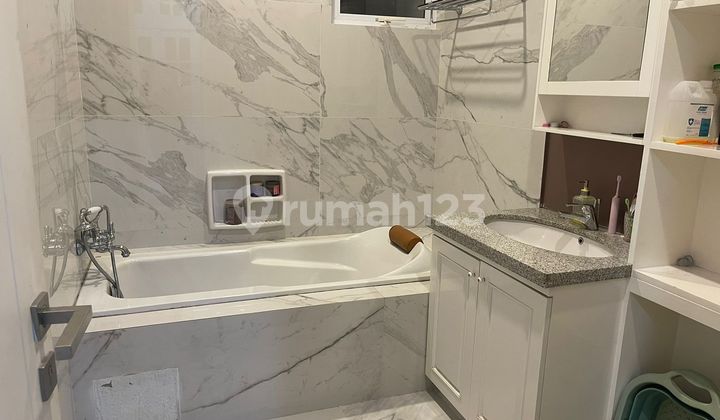 rumah bagus full renovasi harga 3,5Miliar di summarecon bekasi 2