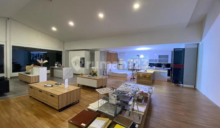 Warehouse for rent with beautiful interior. Warehouse for rent with beautiful interior.