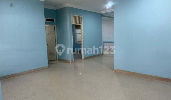 1-Story House in Duta Garden Complex Tangerang 3+1 Bedrooms 2