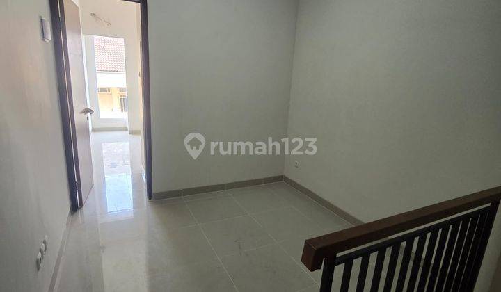 RUMAH BARU MINIMALIS TAMAN RATU DURI KEPA JAKARTA BARAT SHM 2