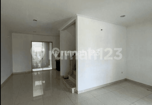 Rumah Golf Island Cluster Symphony Ukuran 6x15 Unfurnished 2