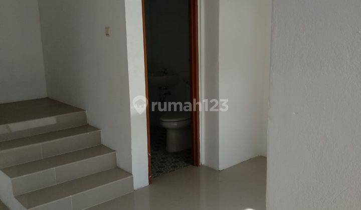 Ruko 3 Lantai Duri Pulo Ukuran 4,5x15 Unfurnished 2