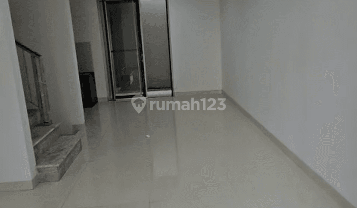 DiSewakan Rumah 6x15  2 Lantai Harmony Golf Island, Jakarta Utara 1