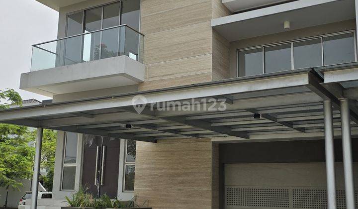 Rumah Hoek Golf Island Piano Ukuran 17,56x25 Unfurnished 1