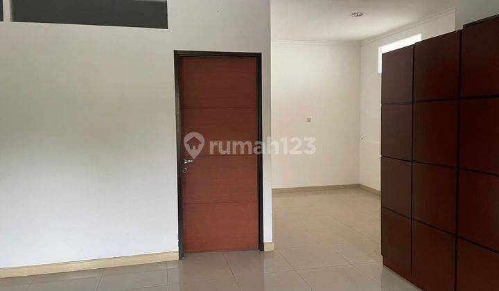 Ruko Muara Karang 3 Lantai Ukuran 6x15 Unfurnished SHM 2