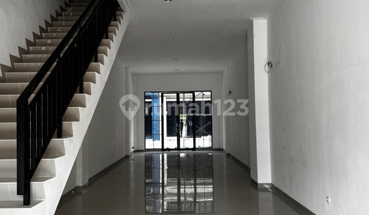 For Sale 3-Story Osaka Shop House in PIK2, Size 4.5x20, SHGB