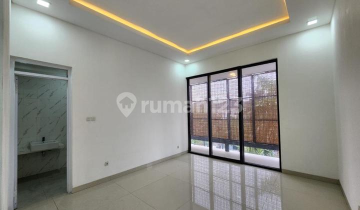 Dijual Rumah 3 lantai di Citra 2 Boulevard Uk 10x20m2, Bagus!