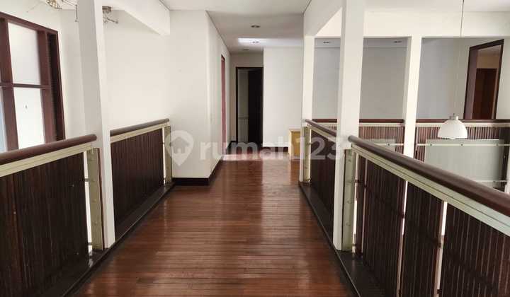 Wts Rumah di Villa Gading Indah LB 750M2, Harga Negooo! 1