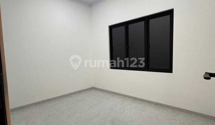 Dijual Rumah 3 lantai di Tanjung Duren LT 67m2, Harga Nego 2