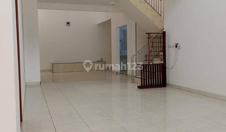 Rumah Green Ville 2 Lantai Ukuran 11x20 Unfurnished SHM 2