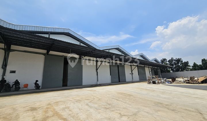 Disewakan / WTL Gudang + Kantor di Peternakan! 1