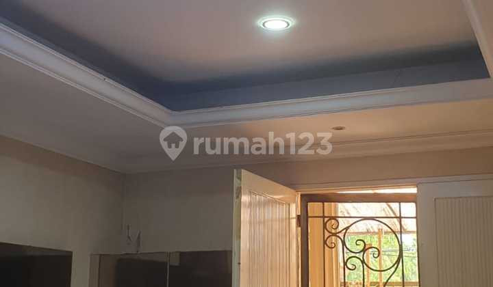 For Sale 3-Story House in Muara Karang Size 8X15, SHM, Best Deal 2