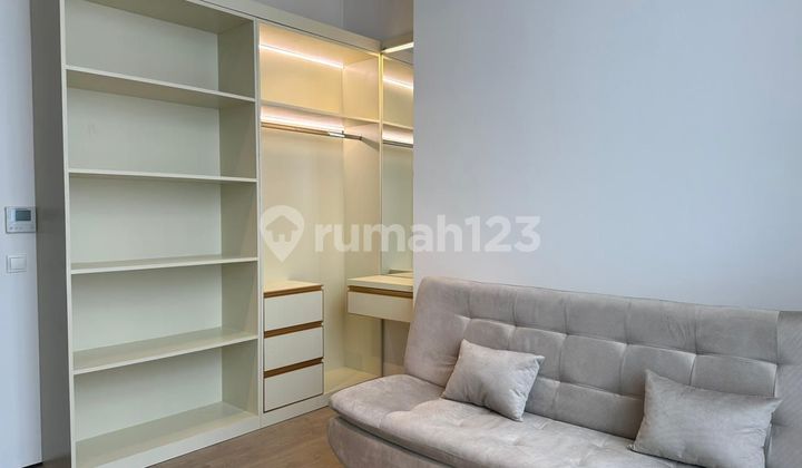 For Sale South Jakarta Kuningan Apartment 221M2, Furnished! 2