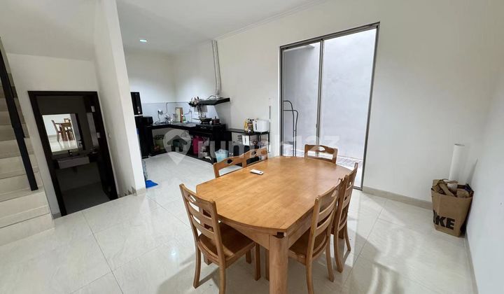 Di Sewakan Rumah Golf Island Uk 7X15m2, Semi Furnish, Best Deal