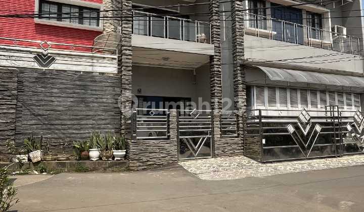 Dijual Rumah Bagus Siap Huni di Jatiwaringin Dijual Rumah Bagus Siap Huni di Jatiwaringin