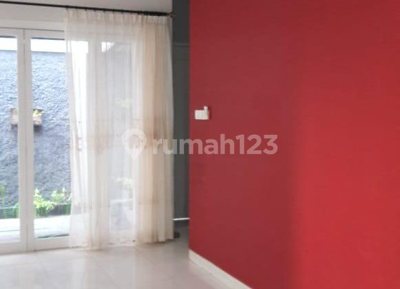 Disewakan Rumah di  District Emerald Bintaro Jaya 
