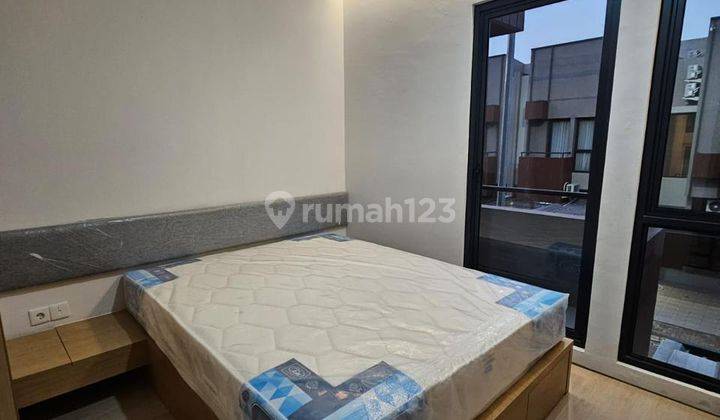  TERMURAH TURUN HARGA Rumah 2 Lantai Fully Furnish di Tabebuya Bsd 2