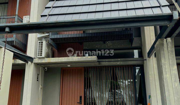 Rumah Fleekhauz Smarthome Minimalis di Bsd, Posisi Rumah Hadap Taman 1