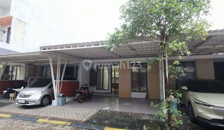 Disewakan Rumah Lokasi Strategis di Graha Raya 1