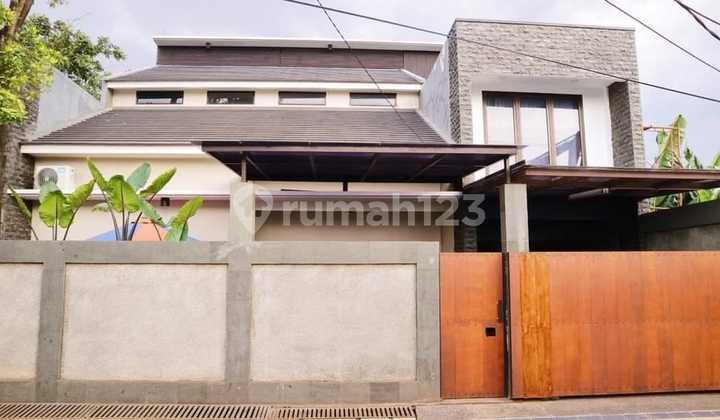 Dijual Rumah Modern Minimalis 3 Lantai Siap Huni Di Ciputat Dijual Rumah Modern Minimalis 3 Lantai Siap Huni Di Ciputat
