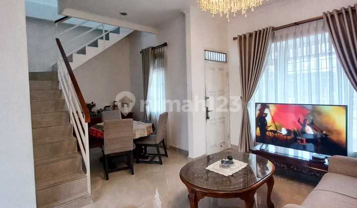 For Sale Ready to Occupy 2-Story Building in Bintaro Sector 5 For Sale Ready to Occupy 2-Story Building in Bintaro Sector 5