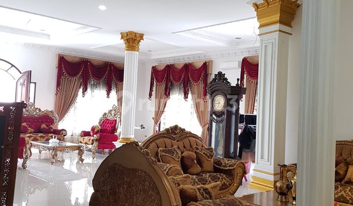 For Sale 3-Story House in Palem Semi Karawaci 2