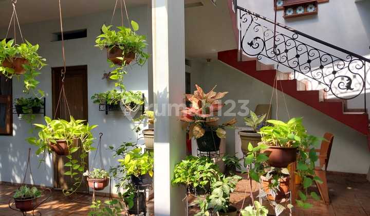 Dijual Rumah Mewah 2 Lantai di Bintaro Sektor 5