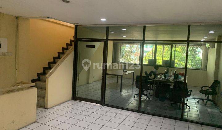 Dijual Atau Disewakan Ruko di Kedoya, Kebon Jeruk, Jakarta Barat 1