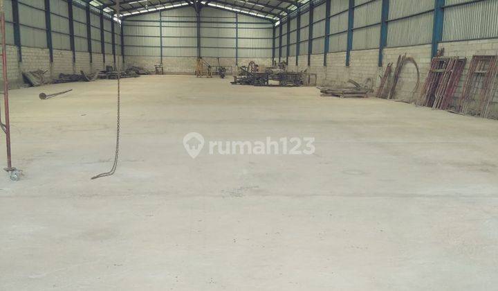 Gudang Tigaraksa Tangerang. Luas Tanah 3800 m2. Akses Container 40 Ft 3