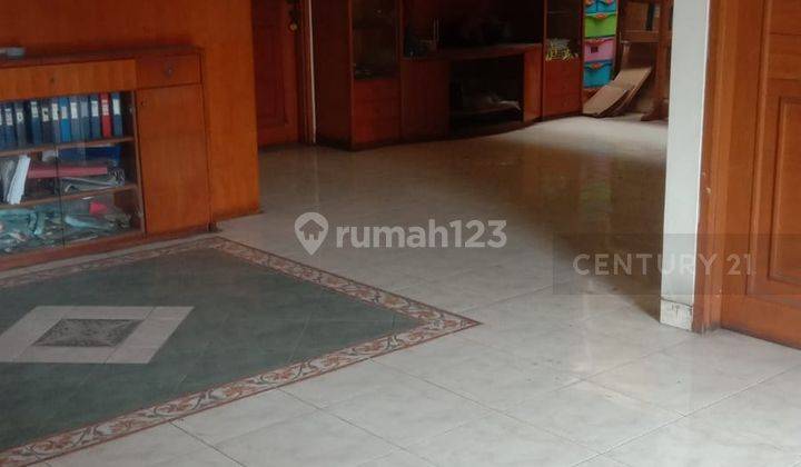 Rumah 2  Lantai Dan Toko Di Tepi Jalan Akses Keluar Masuk 2