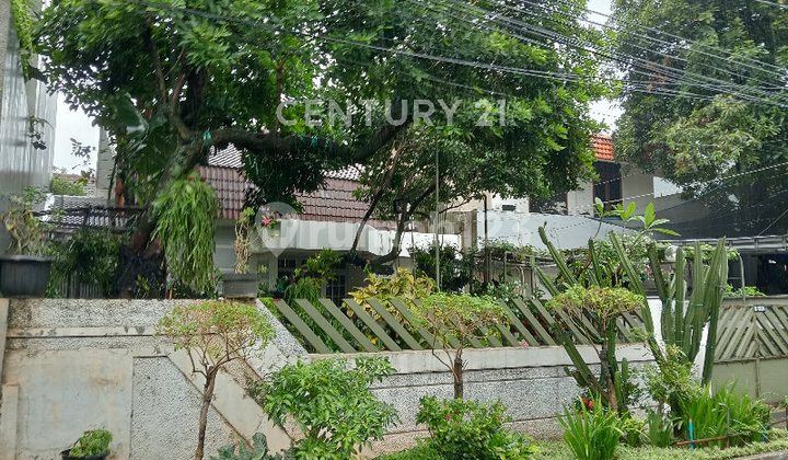 Dijual Rumah Asri Taman Kedoya Baru Jakarta Barat