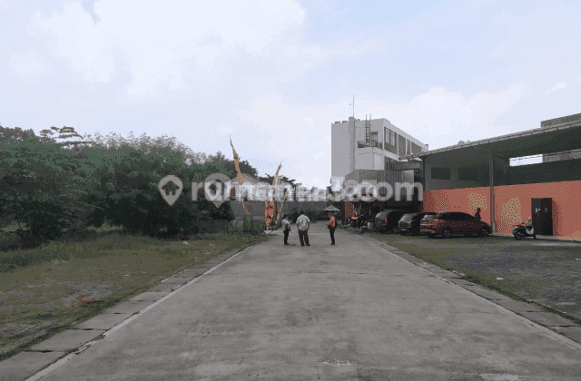 Workshop Dan Gudang Otomotif Eksklusif Di Kawasan Kebayoran Lama 4