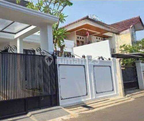 Rumah Baru Siap Huni Dalam Kompleks di Cipete 1