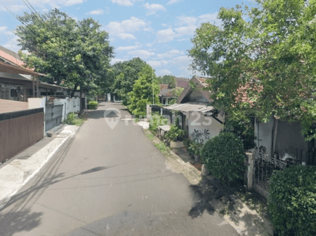 Rumah Lama Hitung Tanah Murah di Jati Padang 1