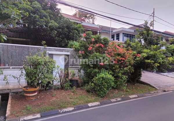 Rumah Siap Huni Cocok Untuk Usaha Dan Tempat Tinggal di Pondok Indah 1