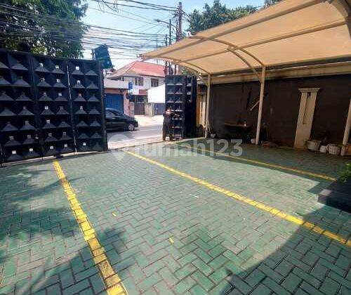 Rumah Dijual Cepat Cocok Untuk Kantor Atau Usaha di Lebak Bulus 2